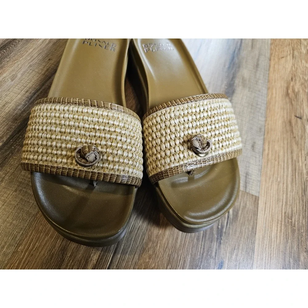Donald J. Pliner beautiful sandals